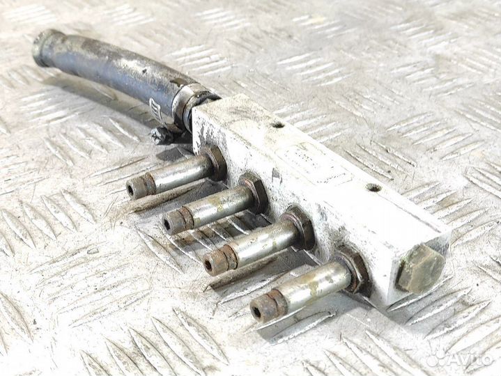 Форсунка двигателя Audi A3 1996 2003