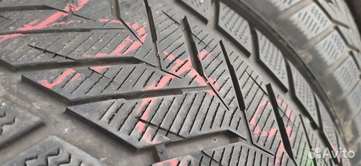 Vredestein Wintrac Xtreme S 265/40 R21 и 295/35 R21 107Y