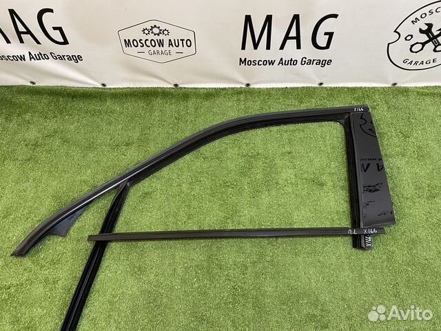 Молдинг двери передней Mercedes Gls-Class X166