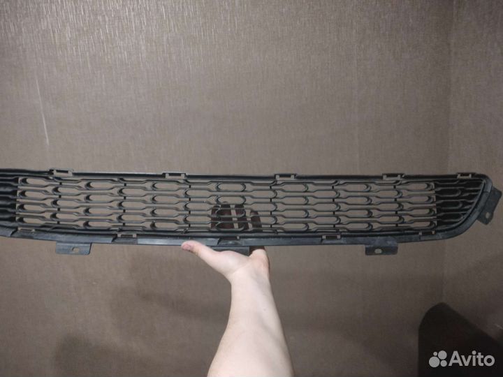 Решётка бампера kia sorento 2 86562-2p500