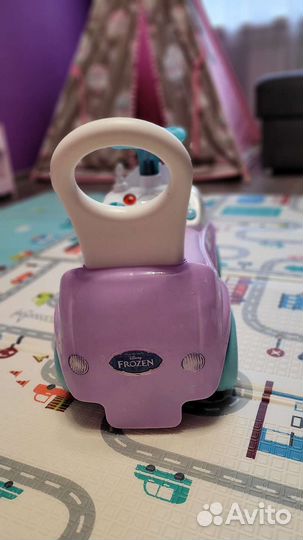 Детская машинка толокар каталка