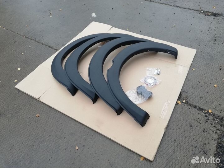 Расширители колёсных арок Mitsubishi L200 15-19