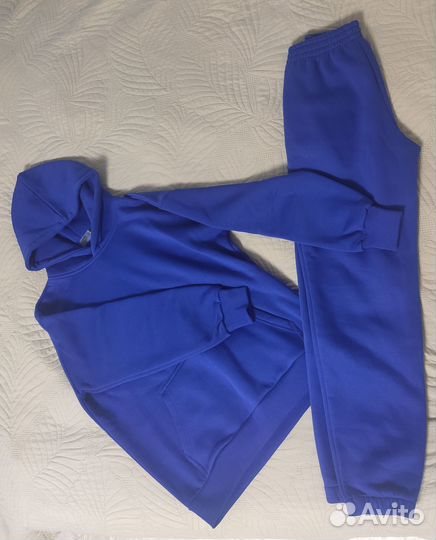 Спортивный костюм утеплённый 42-44 новый