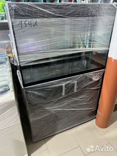 Готовые аквариумы с тумбой