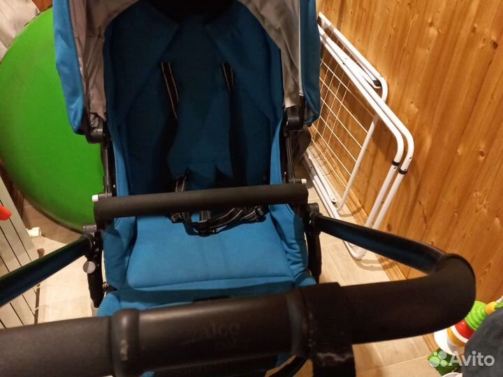 Коляска прогулочная