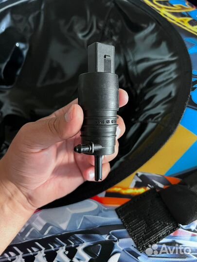 Насос омывателя vag 1j5955651