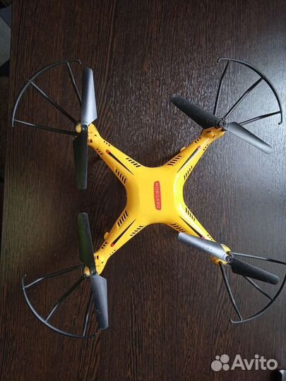 Квадрокоптер mobicaro