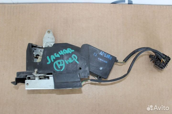 Замок передней правой двери Jaguar XJ X300 95г