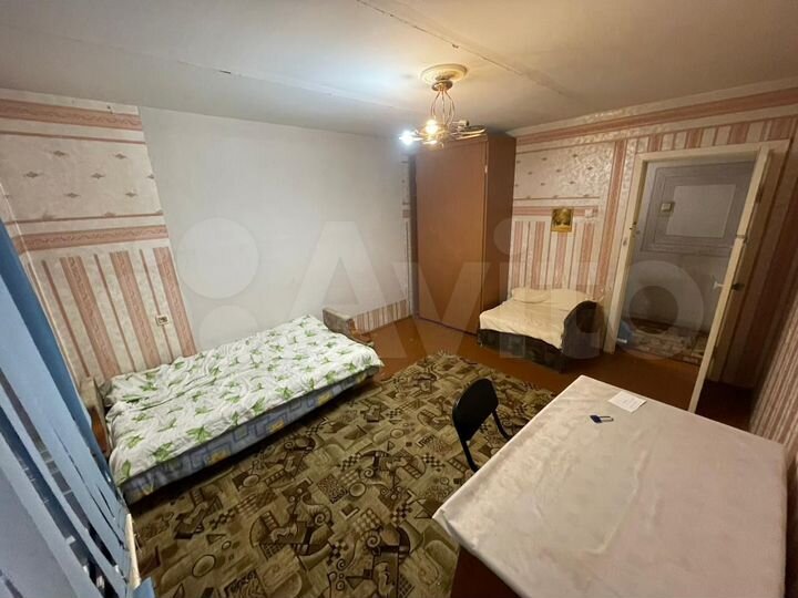 Комната 17 м² в 4-к., 1/5 эт.