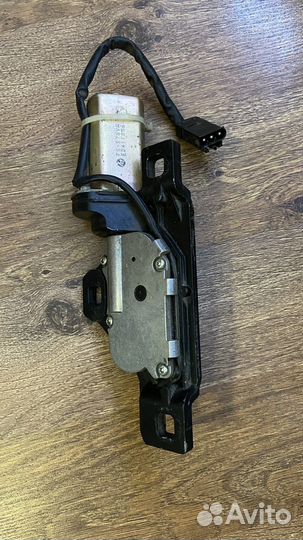 Замок багажника BMW E65/E66