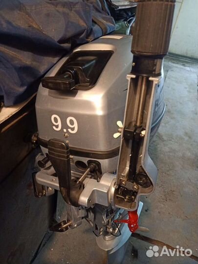 Лодочный мотор шармах 9.9