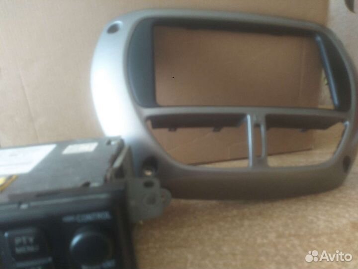 Магнитола на Раф 4