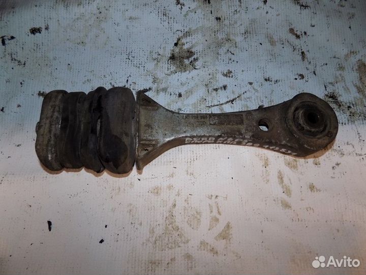 Опора кпп задняя Golf IV/Bora 1997-2005