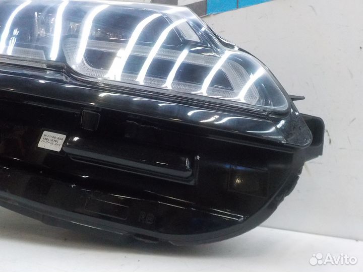 Фара правая Land Rover Range Rover Velar