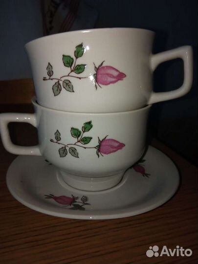 Два чайных сервиза