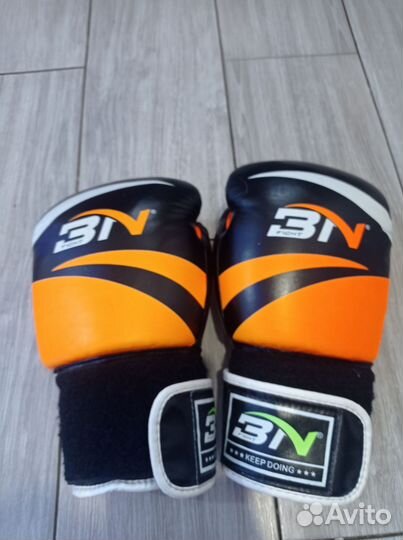 Перчатки для смешанных единоборств,щитки