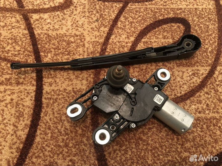 Задний дворник с моторчиком Volkswagen Golf 7