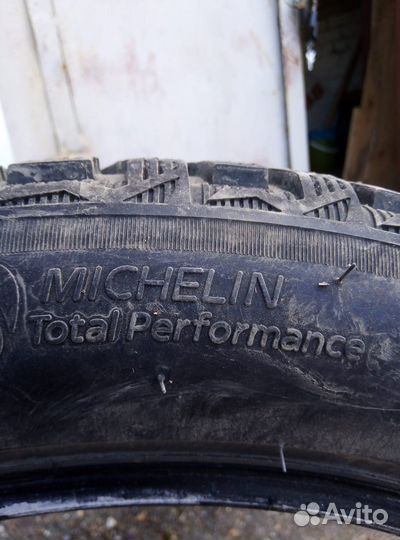 Michelin X-Ice 245/50 R18