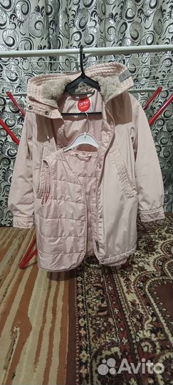 Куртка демисезонная для девочки 122-128