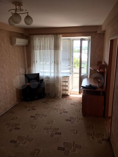 2-к. квартира, 42 м², 4/4 эт.
