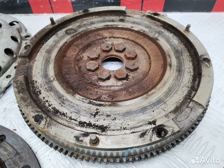 Маховик (демпфер сцепления) для Ford Focus 1