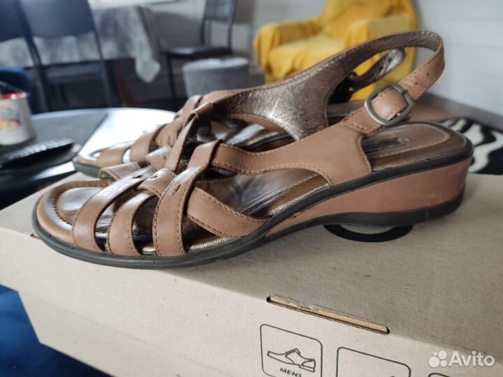 Босоножки ecco