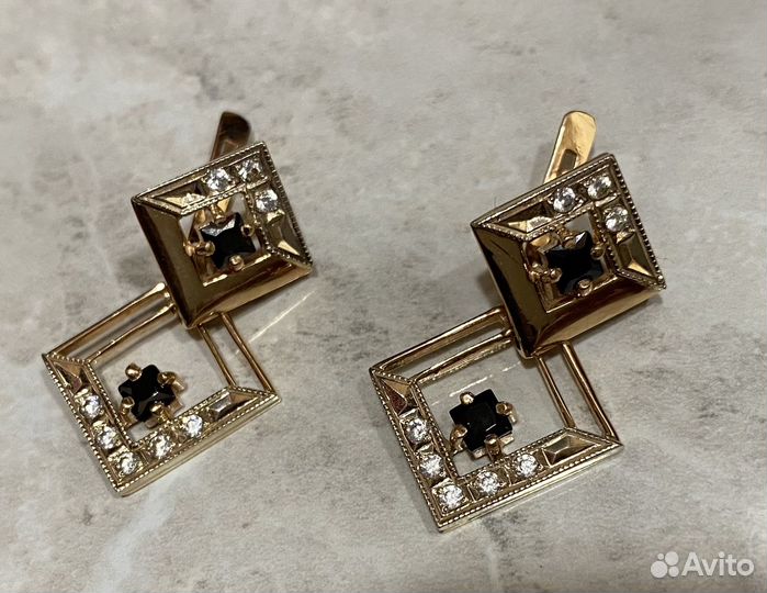Золотые серьги
