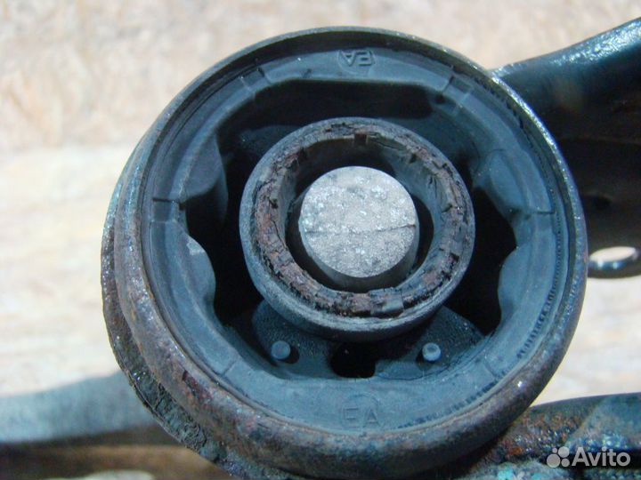 Ford Focus 3 Рычаг передний левый