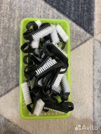 Щеточки для маникюра