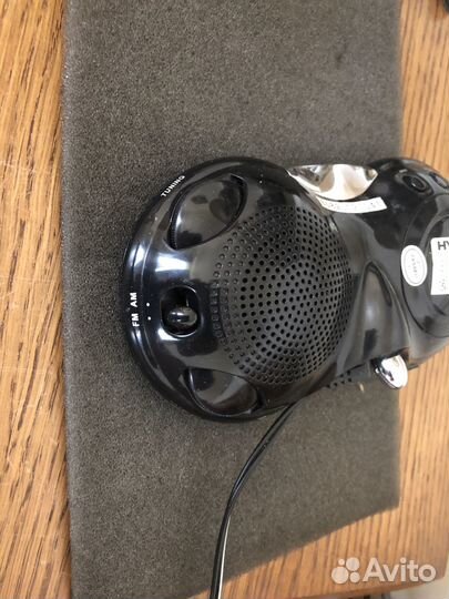 Радиочасы Hyundai H1515