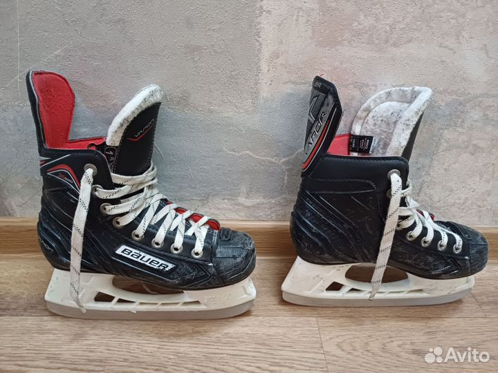 Хоккейные коньки bauer vapor