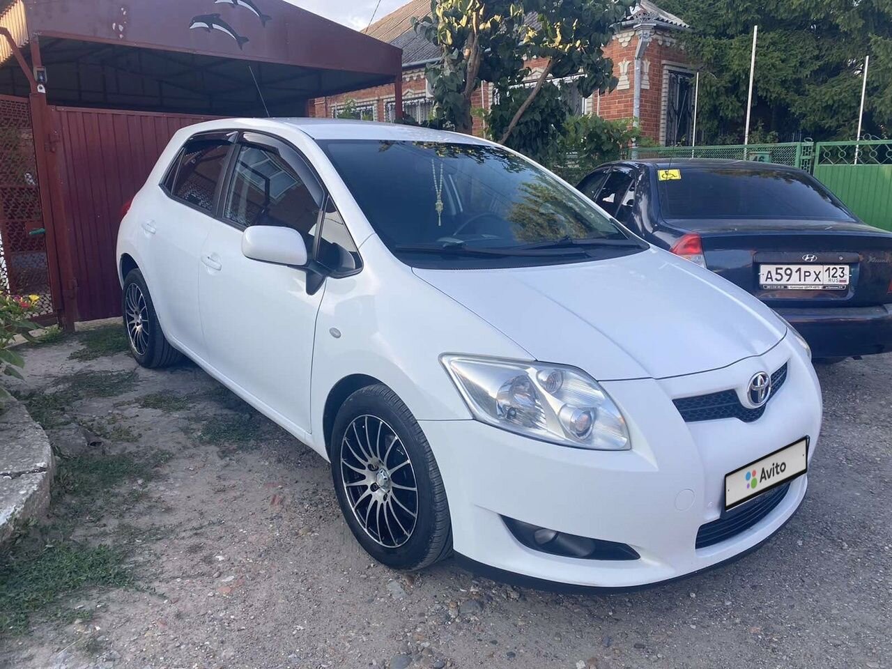 Toyota Auris: фото владельца