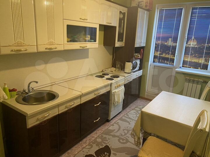 2-к. квартира, 54 м², 1/5 эт.