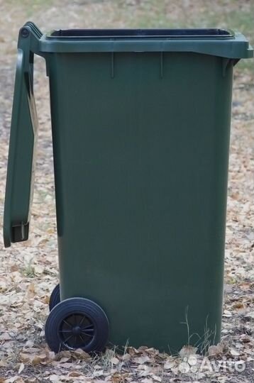 Бак мусорный 120 л новый