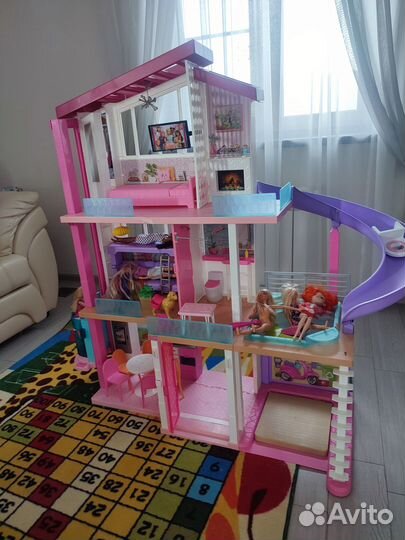 Кукольный домик для барби с мебелью с лифтом