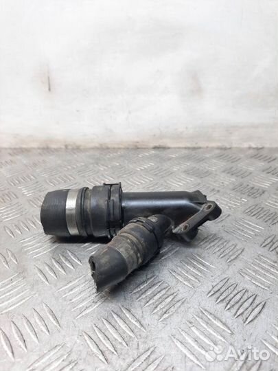 Фланец (тройник) системы охлаждения Bmw X5