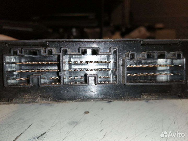 Блок комфорта Nissan Almera N16