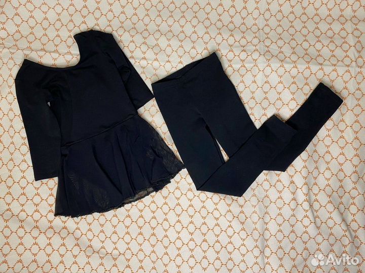 Купальник с юбочкой для танцев и легинсы