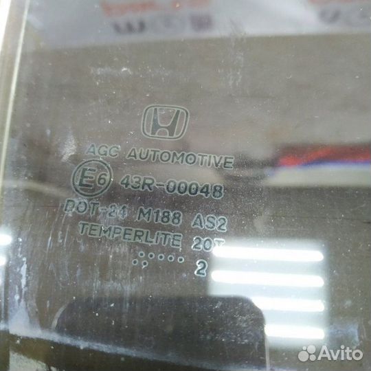 Стекло двери задней заднее правое Honda Civic 5D
