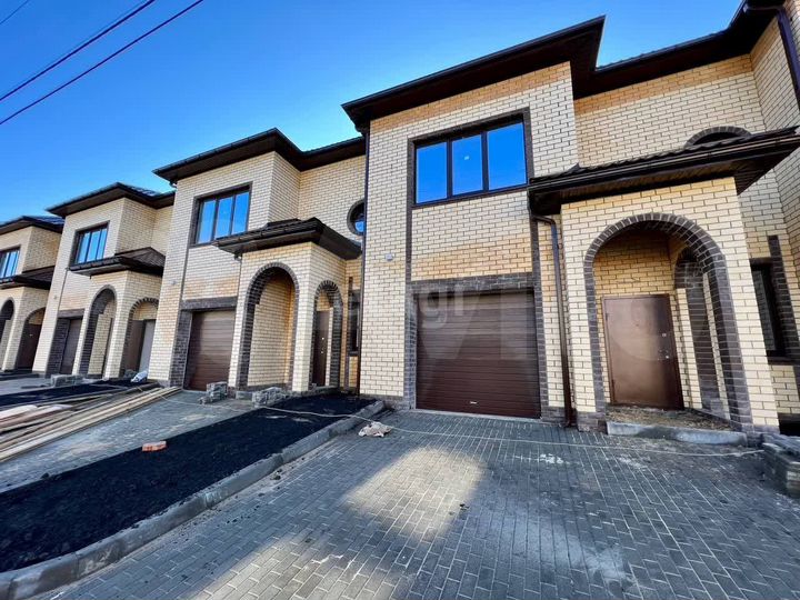 Таунхаус 315,3 м² на участке 2,6 сот.