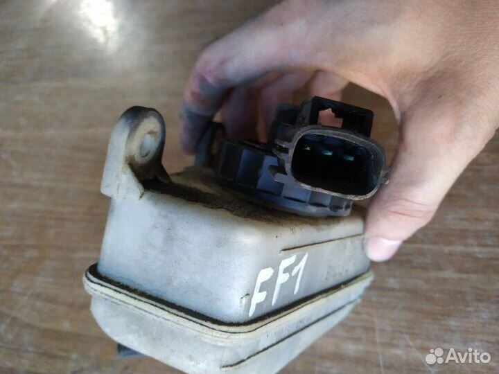 Бачок для тормозной жидкости Ford Focus 1 1.8 2003