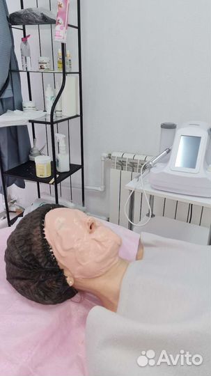 Массаж лица и зоны декольте