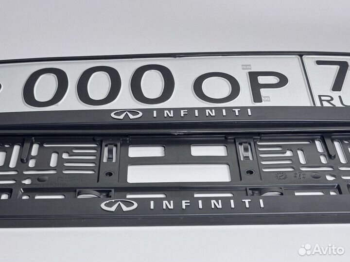 Рамка для гос номера Infiniti 1 шт