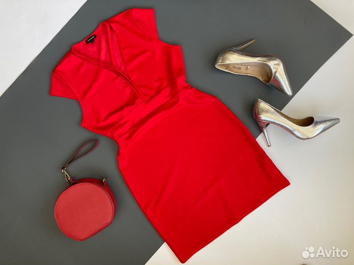 Платье вечернее 44 46 Европа River Island