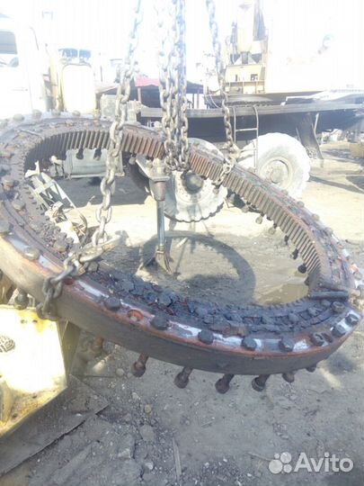 Круг поворотный на Кран