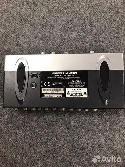 Аналоговый микшер Behringer minimon MON800