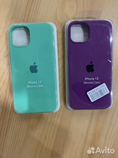 Чехол на iPhone 13 фиолетовый и мятный