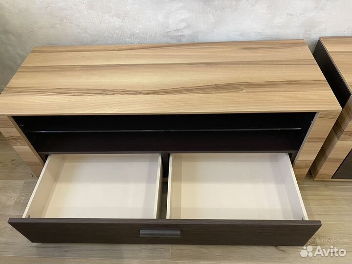 Тумба под телевизор Дятьково, 3 шт