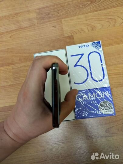 TECNO Camon 30, 8/256 ГБ