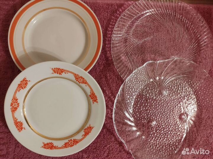 Тарелки разные